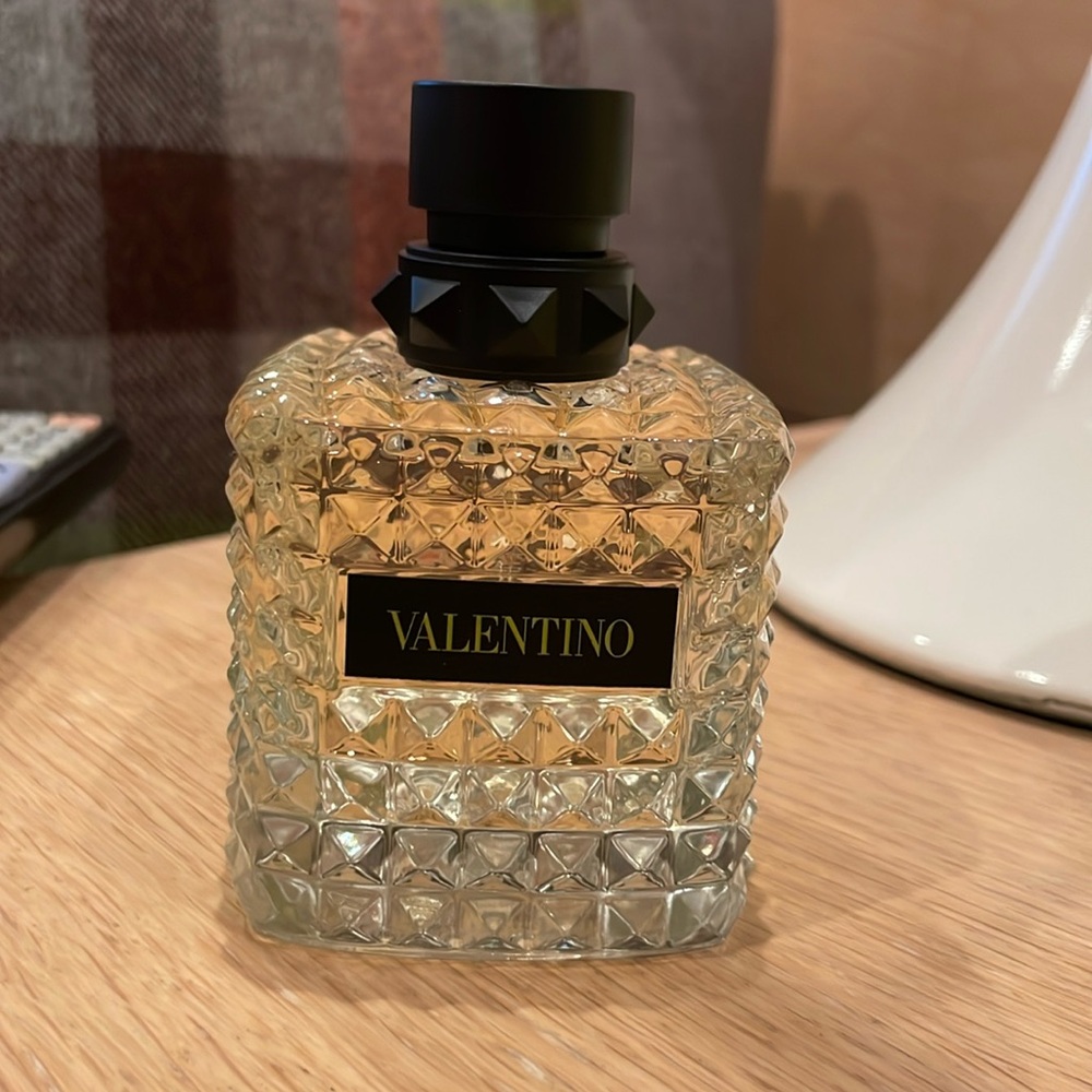 Valentino born in Roma yellow dream women’s I meant to get men’s brand new